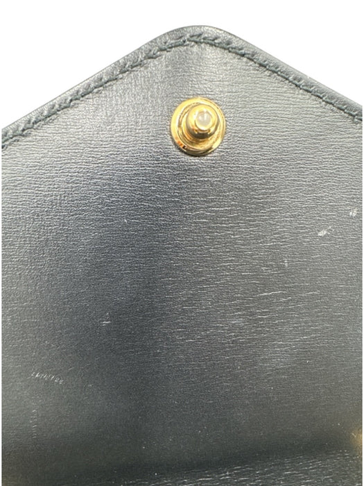Gucci Black Leather Gold hardware Tiger Chain Bag Black / Small