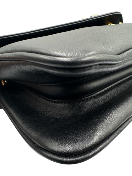 Gucci Black Leather Gold hardware Tiger Chain Bag Black / Small
