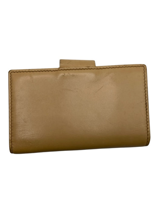 Ferragamo Tan Leather SHW Key Holder Keychain Tan