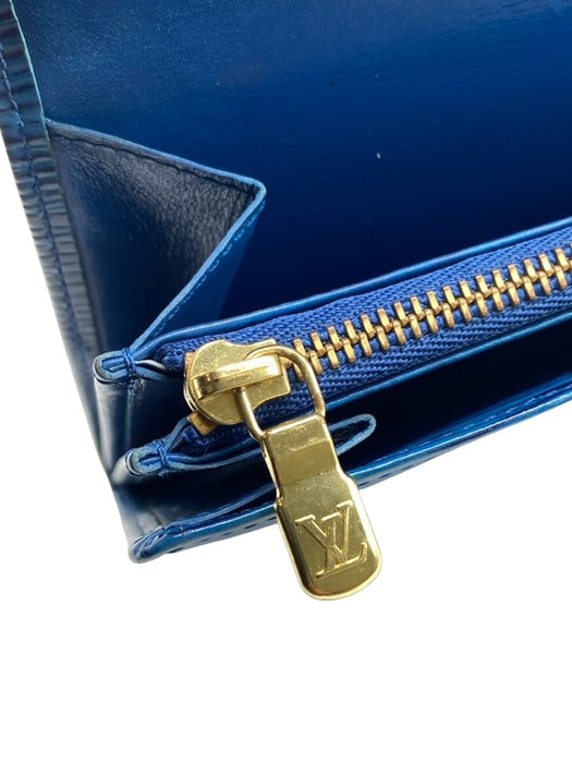 Louis Vuitton Blue Leather Epi Leather Snap Continental Vintage Wallets Blue