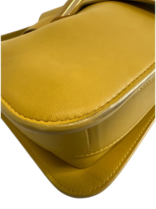 Bottega Veneta Yellow Leather Lambskin Gold Hardware Shoulder Bag Bag Yellow / Medium