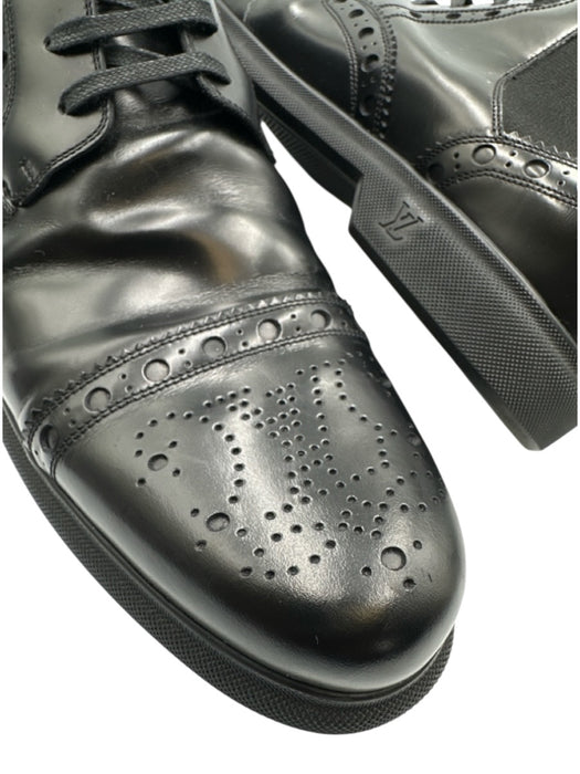 Louis Vuitton Shoe Size 8.5 As Is - Creasing Black Leather Broguing Dress Shoes Black / 8.5