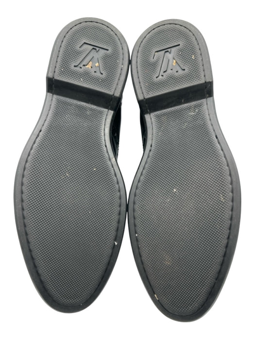 Louis Vuitton Shoe Size 8.5 As Is - Creasing Black Leather Broguing Dress Shoes Black / 8.5