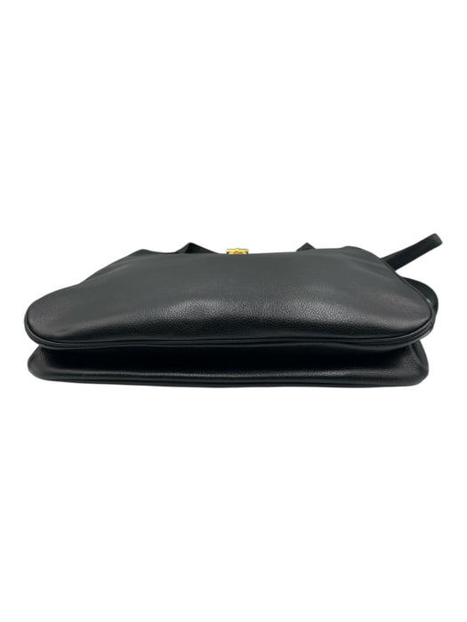Celine Black Leather Pebbled Circle Shoulder Bag Magnetic closure Bag Black / M/L