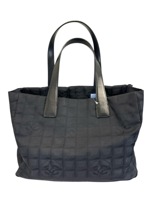 Chanel Black Nylon Leather straps Monogram Tote Vintage Bag Black / M/L