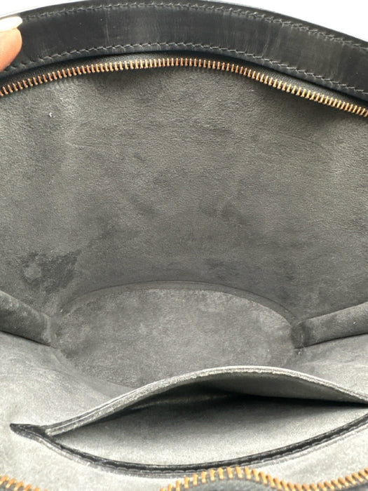 Louis Vuitton Black Leather Epi Shoulder Bag Vintage Bag Black / S/M