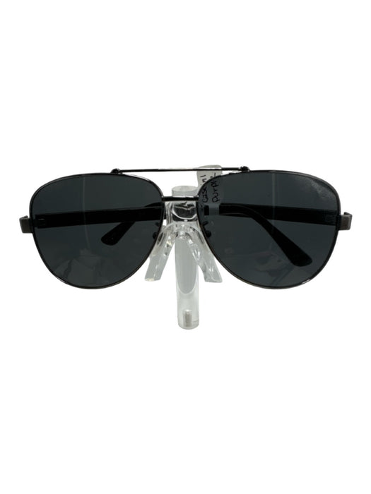 Gucci Case Included Silver Metal Dark Tint Aviator Sunglasses