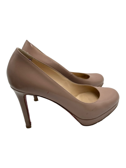 Christian Louboutin Shoe Size 36.5 Beige Leather Almond Toe Closed Heel Pumps Beige / 36.5