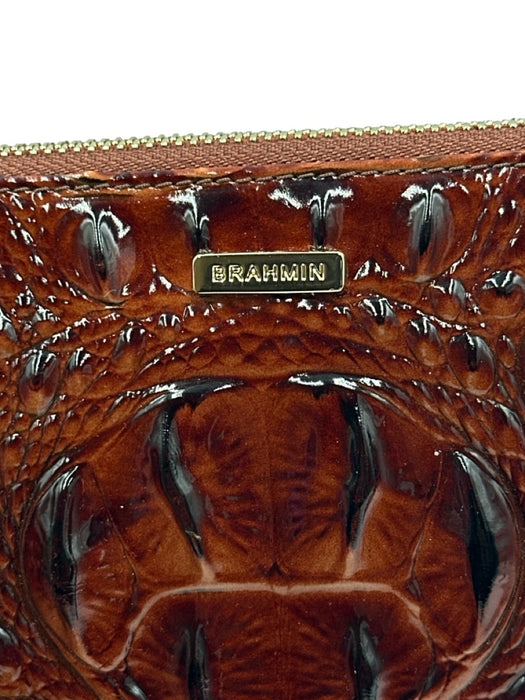 Brahmin Brown Croc Embossed Leather Zip Top Gold Hardware Wristlet Bag Brown / XS