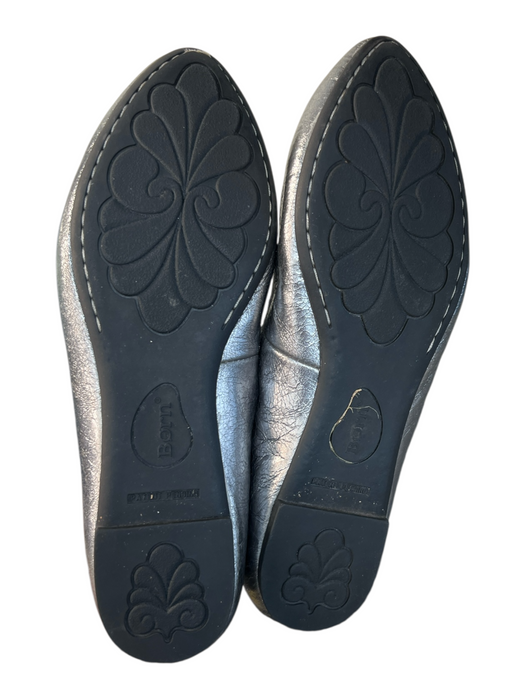 Born Shoe Size 9 Silver Leather Round Pointed Toe Slip On Flat Ankle tie Shoes Silver / 9