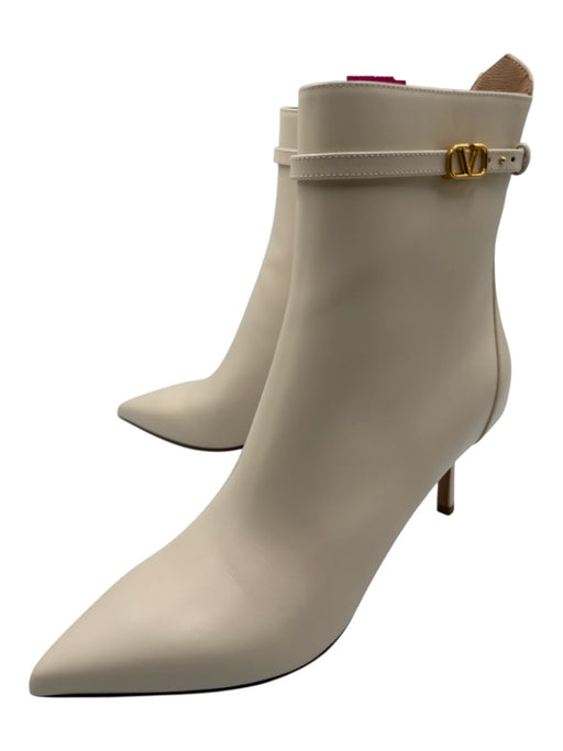 Valentino Garavani Shoe Size 39 Cream White Leather Upper Pointed Toe Boots Cream White / 39