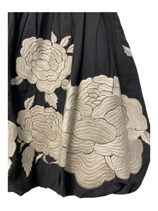 Tibi Size 4 Black & Cream Cotton Zip Floral Pleated Knee length Skirt Black & Cream / 4