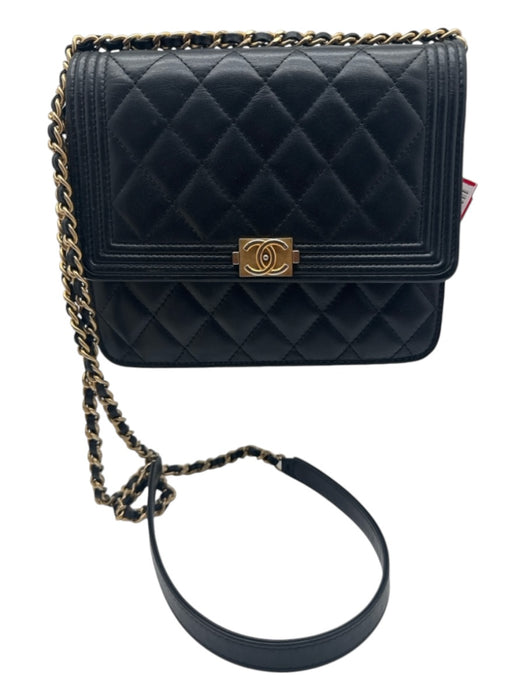 Chanel Black Lamb leather Snap Button Closure Quilted Gold Hardware Bag Black / Small