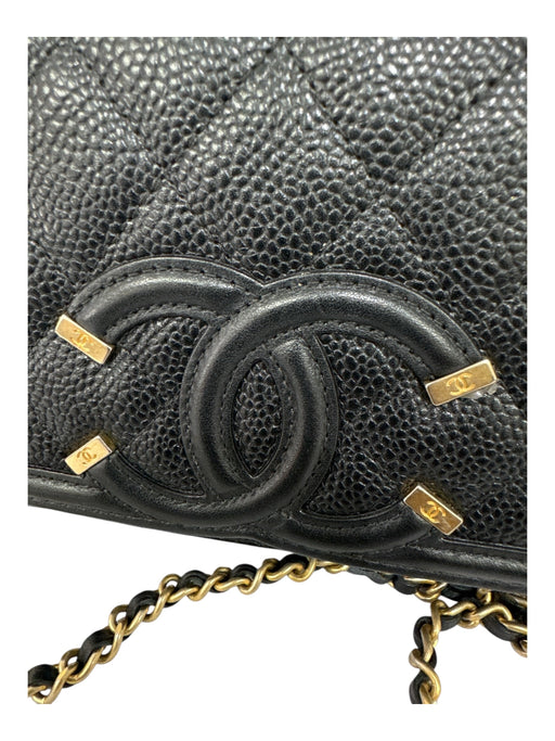 Chanel Black & Gold Caviar Leather Interlocking C's Chain Strap Snap Closure Bag Black & Gold / Small