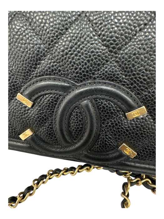 Chanel Black & Gold Caviar Leather Interlocking C's Chain Strap Snap Closure Bag Black & Gold / Small