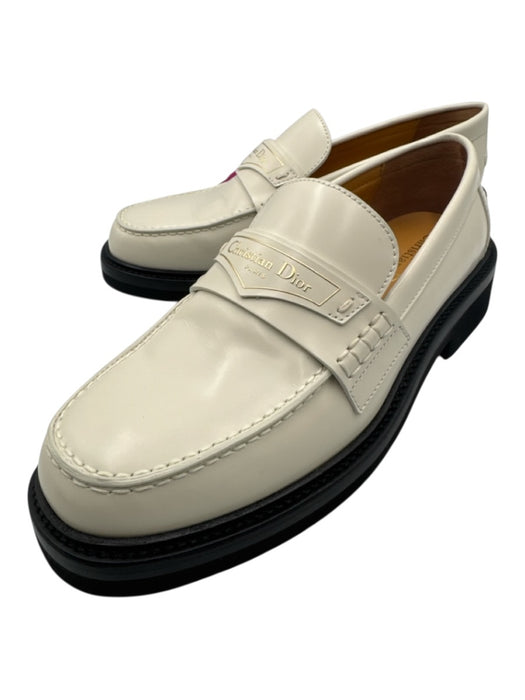 Christian Dior Shoe Size 37 Cream Calfskin Round Toe Logo Low Heel Loafers Cream / 37