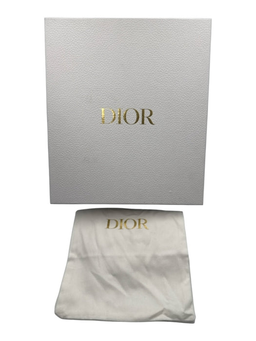 Christian Dior Shoe Size 37 Cream Calfskin Round Toe Logo Low Heel Loafers Cream / 37