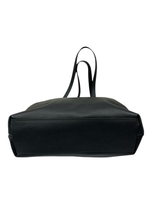 Quince Black Leather Top Handle Magnetic Close Tote Bag Black / M
