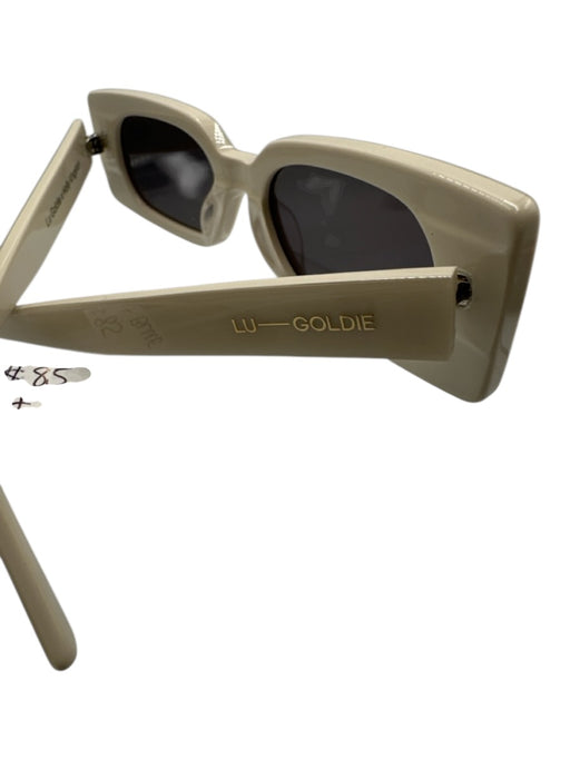 Lu Goldie Pearl White Acetate Tinted Lens Shimmer oval Rectangle Sunglasses Pearl White