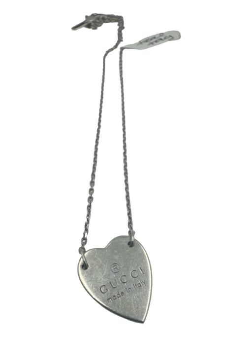 Gucci Silver Sterling Silver Heart Pendant Dainty Lobster Clasp Necklace Silver