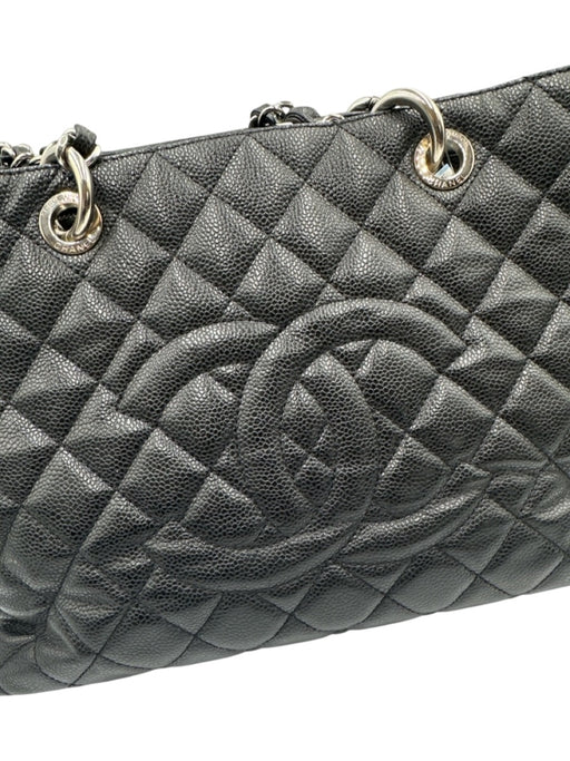 Chanel Black Leather Caviar CC Logo Tote Certified by Entrupy Bag Black / M