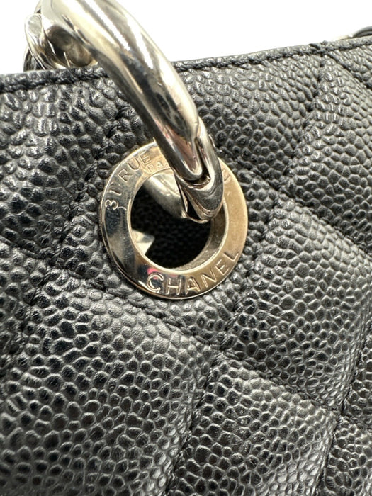 Chanel Black Leather Caviar CC Logo Tote Certified by Entrupy Bag Black / M