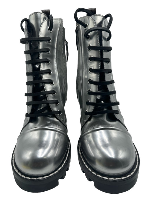 Louis Vuitton Shoe Size 38.5 Silver, White, Black Patent Leather Lug sole Boots Silver, White, Black / 38.5