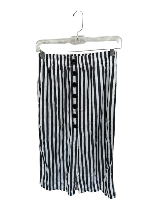Cupcakes & Cashmere Size 0 black and white Lycocell Striped Side Slits Skirt black and white / 0
