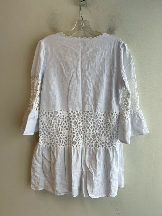 Tyler Boe Size M White Cotton V Neck Trumpet Sleeve Lace Detail Dress