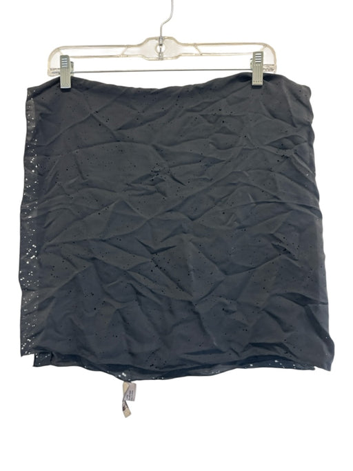 Bottega Veneta Black Silk Perforated Hole Details Square scarf Black