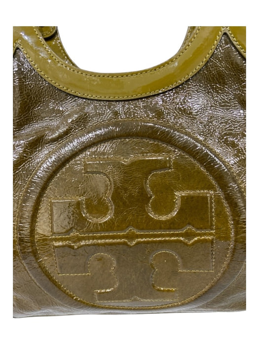 Tory Burch Green Patent Leather Distressed embossed Logo shoulder bag Bag Green / Medium