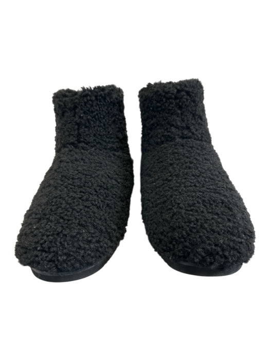 Roam Shoe Size 37 Black Textile Zip Close Faux Fur Ankle Round Toe Boots Black / 37