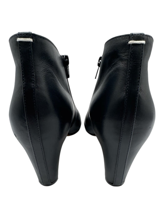 Maison Margiela Shoe Size 38.5 Navy Leather open toe Zip Close Block Heel Boots Navy / 38.5