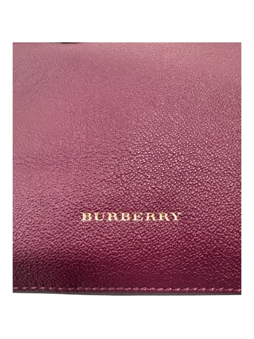 Burberry Burgundy Leather Pebbled Novacheck GHW Crossbody Bag Burgundy / Medium