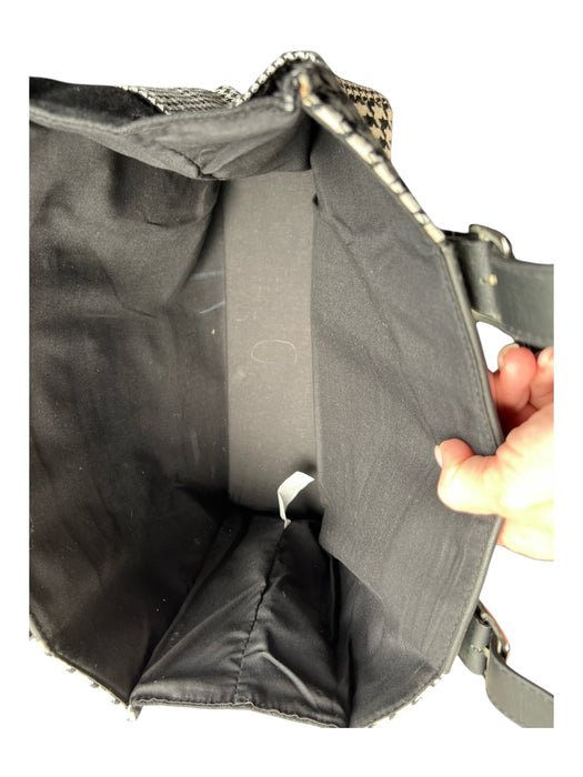 Lauren Ralph Lauren Black & White No Fabric Tag Herringbone Shoulder Bag Bag Black & White / Medium