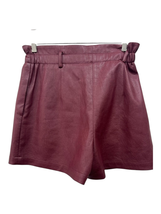 BCBG Maxazria Size S Burgundy Red Faux Leather Ruffle Waist hook & zip Shorts Burgundy Red / S