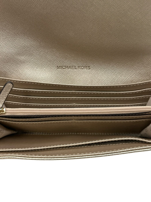 Michael Kors Gold Leather Logo Snap Closure Clutch Wallets Gold