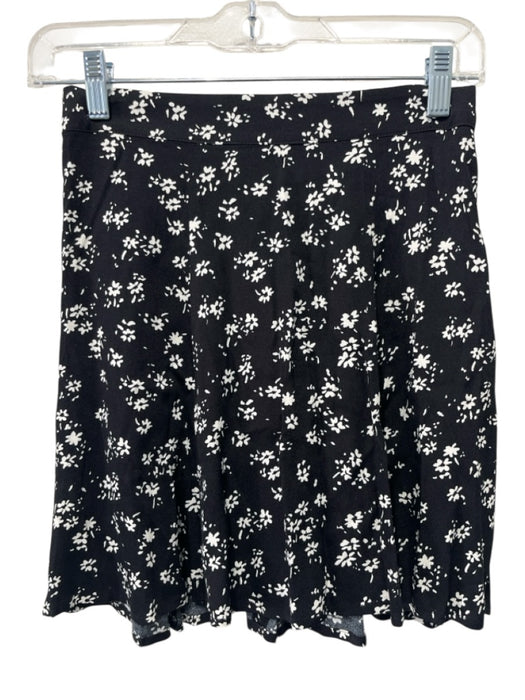 Reformation Size 0 Black & White Viscose Blend Floral Back Zip Mini Skirt Black & White / 0