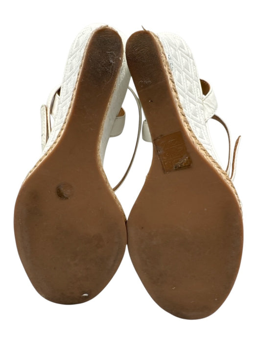 Tory Burch Shoe Size 9 White Leather Upper Ankle Buckle Quilted Detail Sandals White / 9