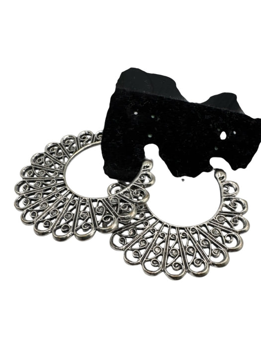 No Brand Silver Tone Metal Post Back Swirl Hoop Earrings Silver Tone