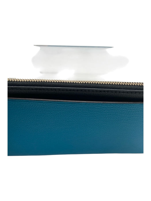 Henri Bendel Blue & Black Pebble Leather Zipper Card Slots Back Pocket Wallets Blue & Black