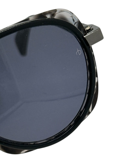 Rag & Bone Black & Gray Metal & Acetate Tortoiseshell Aviator Sunglasses Black & Gray