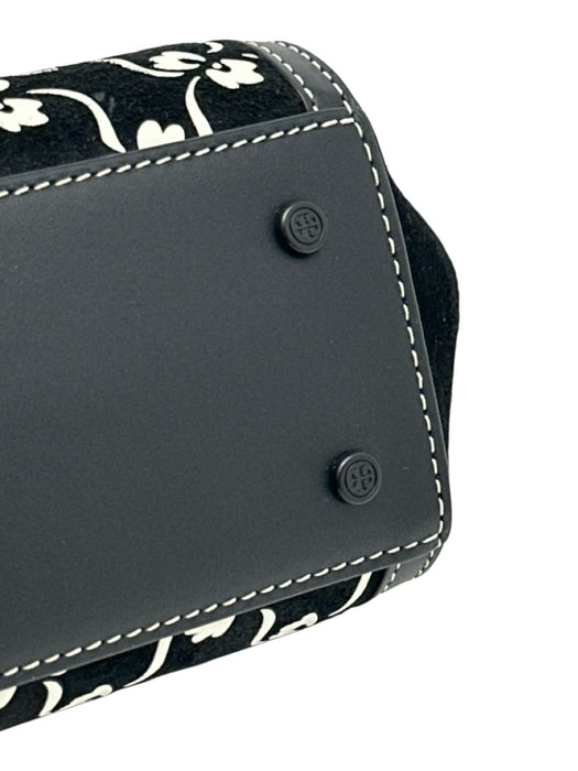 Tory Burch Black & White Leather Suede Abstract Print Magnetic Flap Shoulder Bag Black & White / Mini