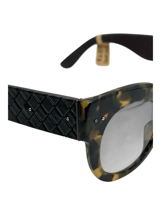 Bottega Veneta Brown, Tan, Green Acetate Woven Tortoise Cat Eye Sunglasses Brown, Tan, Green