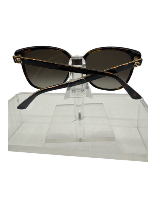 Gucci Brown Plastic Oversized Tortoise Sunglasses Brown