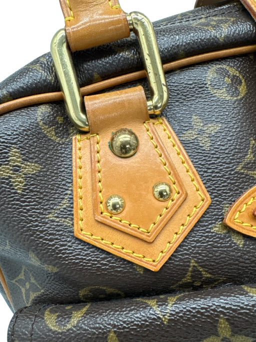 Louis Vuitton Brown Print Coated Canvas Monogram GHW Pockets Bag Brown Print