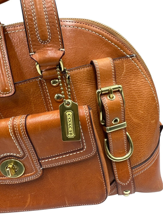 Coach Tan Leather goldtone hardware Turn Lock Bag Tan