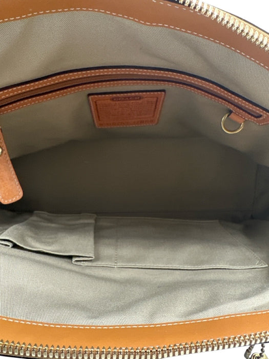 Coach Tan Leather goldtone hardware Turn Lock Bag Tan