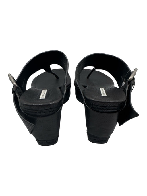 Vera Wang Lavender Shoe Size 9 Black Leather Thong Strap Platform Sandals Black / 9