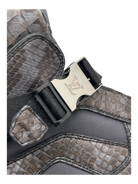 Louis Vuitton Shoe Size 9 Gray & White Snakeskin Solid Strap High Top Shoes Gray & White / 9